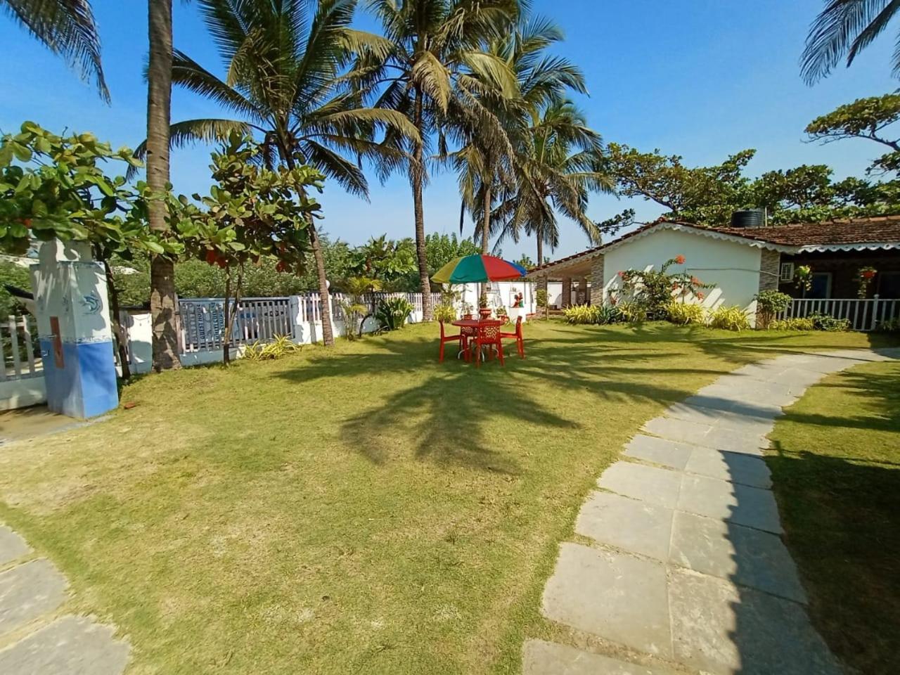 Anthy'S Guesthouse And Restaurant Benaulim Rum bild